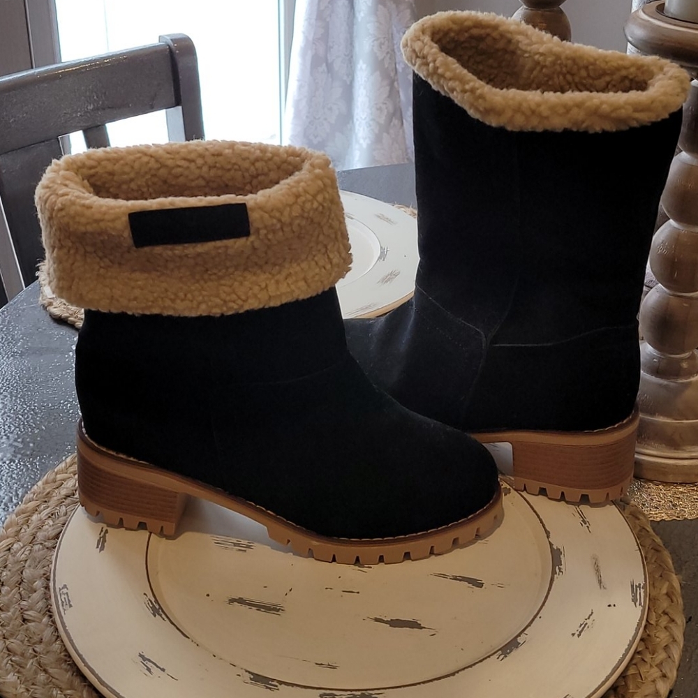 5 for $20..Boots
